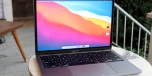 5 Reasons Your MacBook Keeps Restarting and How to Resolve the Issue