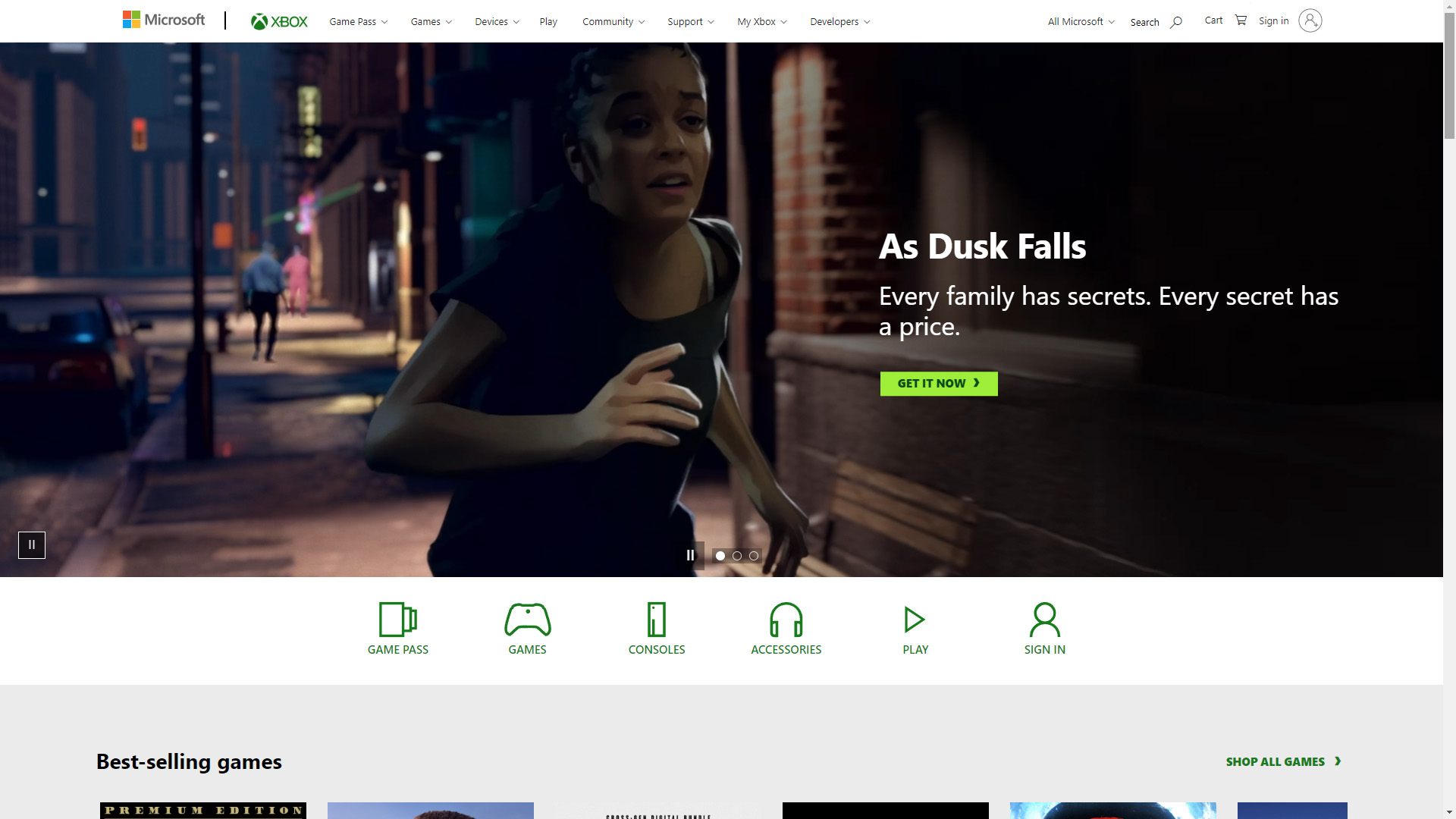 A screenshot from the game As Dusk Falls is centered on the homepage of xbox.com