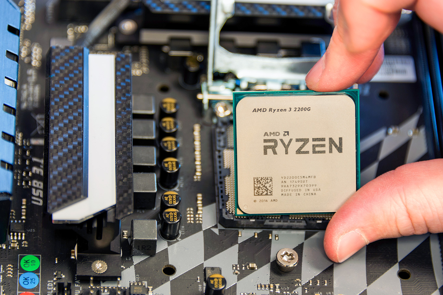 AMD Ryzen 5 2400G & Ryzen 3 2200G Review