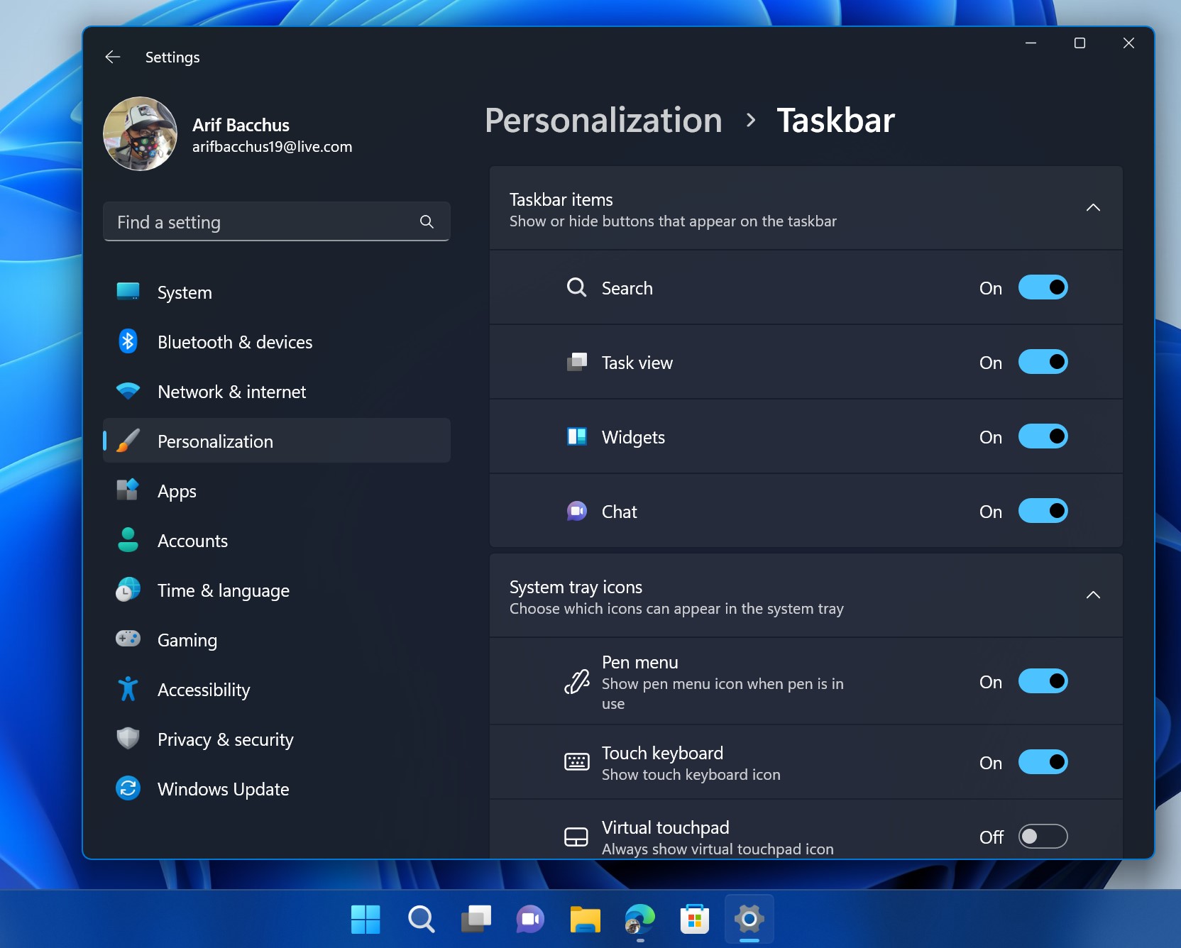 Taskbar settings in Windows 11
